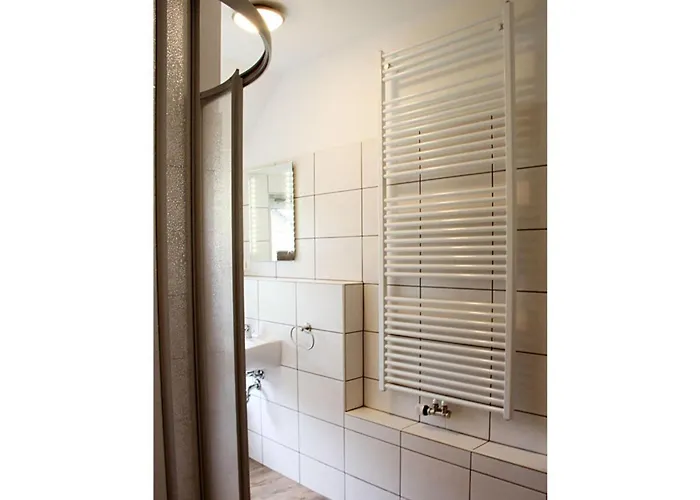 Pear - On The Fruit Tree * Zutzen