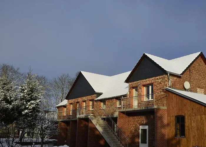 Pear - On The Fruit Tree Zutzen