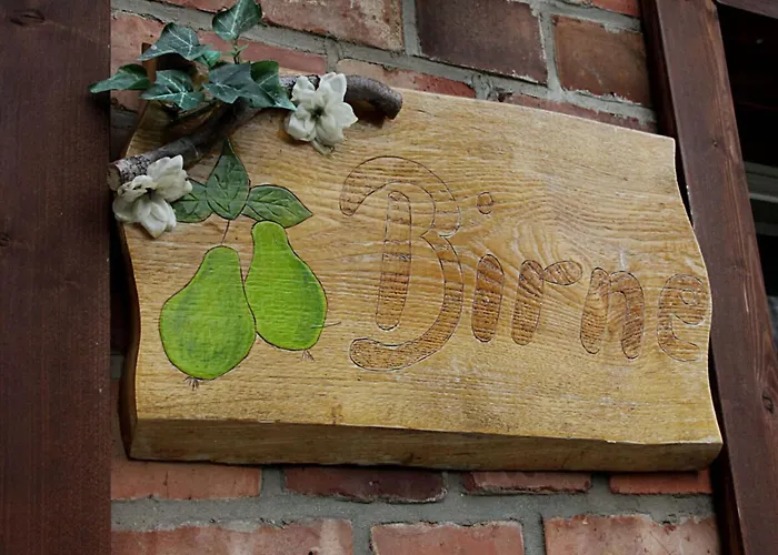 Pear - On The Fruit Tree Lägenhet